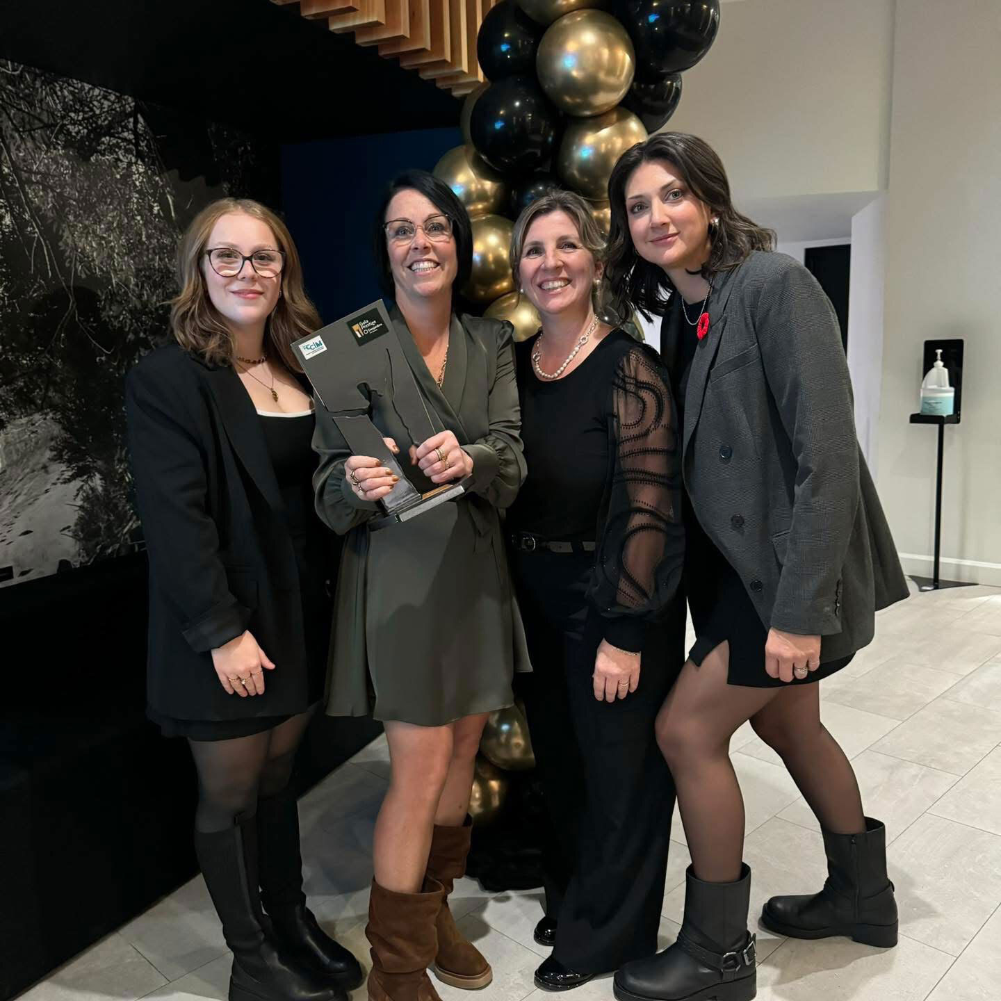 Boutique Double Pas - Chaussures pour hommes, femmes, enfants Boutique Double Pas - Chaussures pour hommes, femmes, enfants