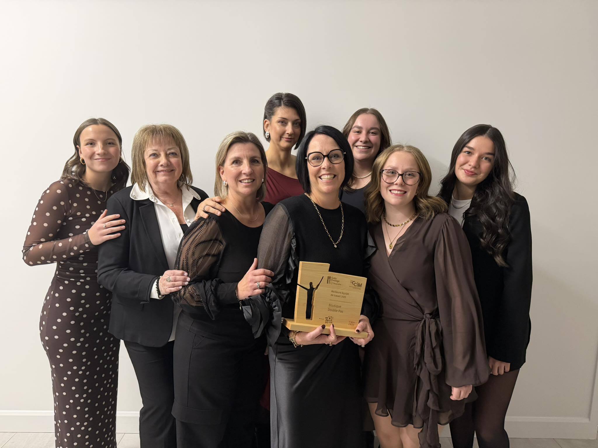 Boutique Double Pas - Chaussures pour hommes, femmes, enfants Boutique Double Pas - Chaussures pour hommes, femmes, enfants