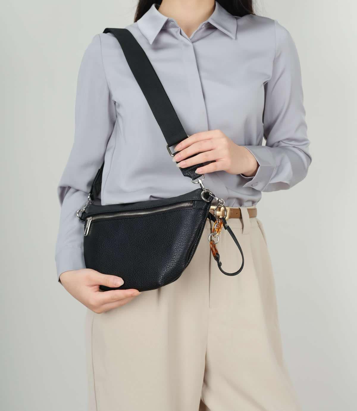 COLAB # NILOU 7285 P COLAB # NILOU 7285 P