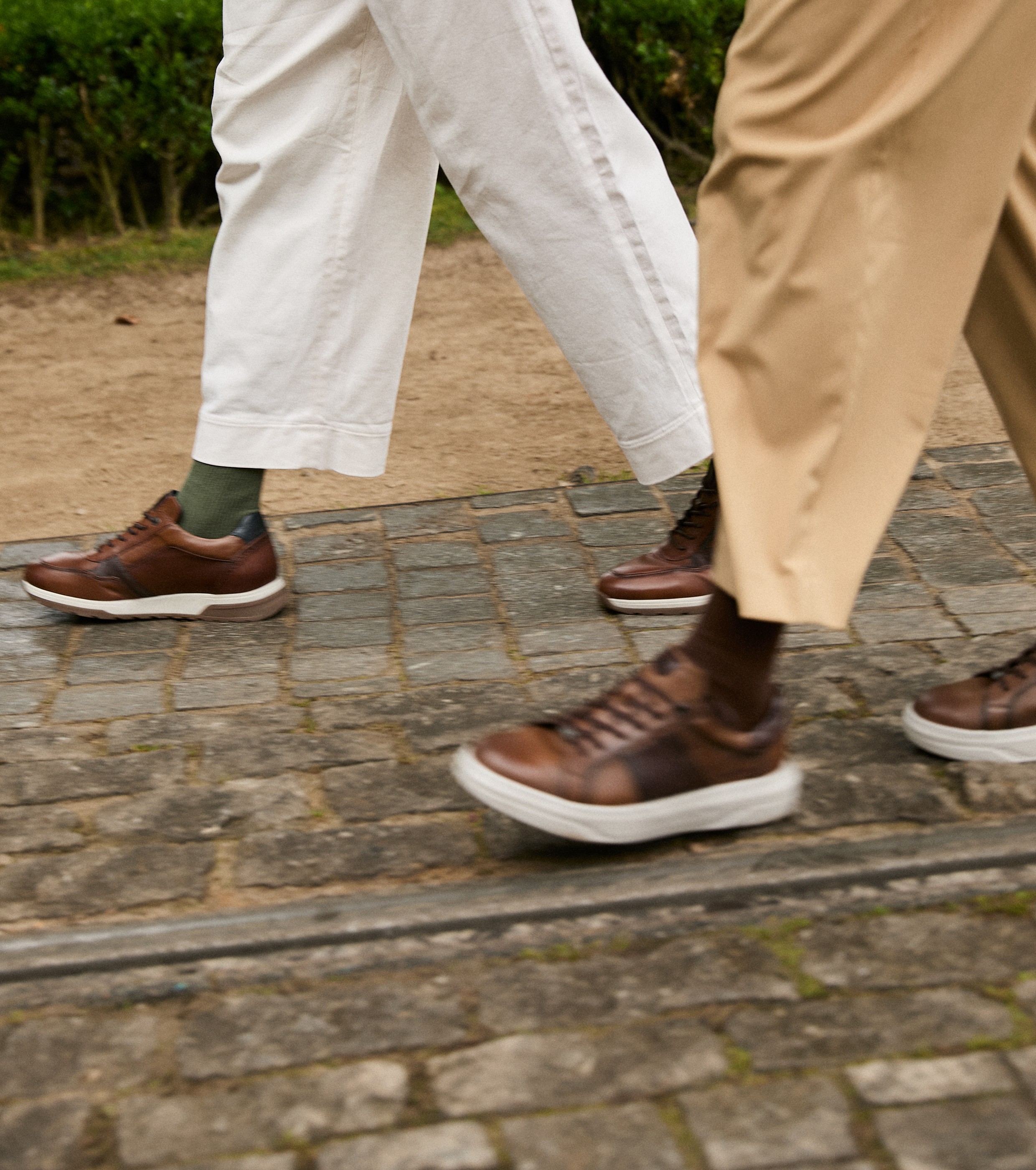 Boutique Double Pas - Chaussures pour hommes, femmes, enfants