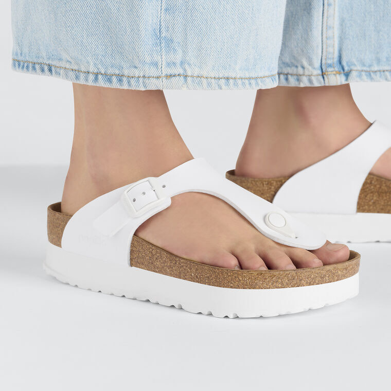 BIRKENSTOCK # GIZEH VEGAN PLATFORM BLANC