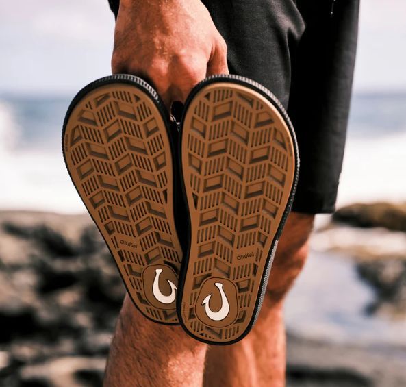 OLUKAI # ULELE SLIDE LAVA/ROCK