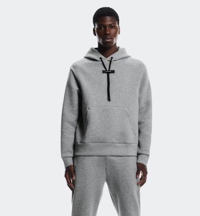 ON RUNNING # FOCUS TECH HOODIE BASALT