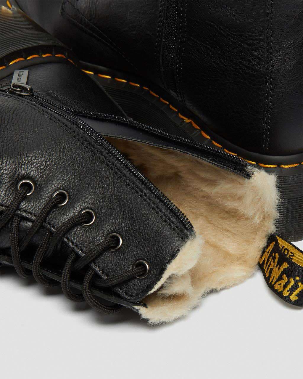 DR MARTENS # JADON FL BLACK PISA