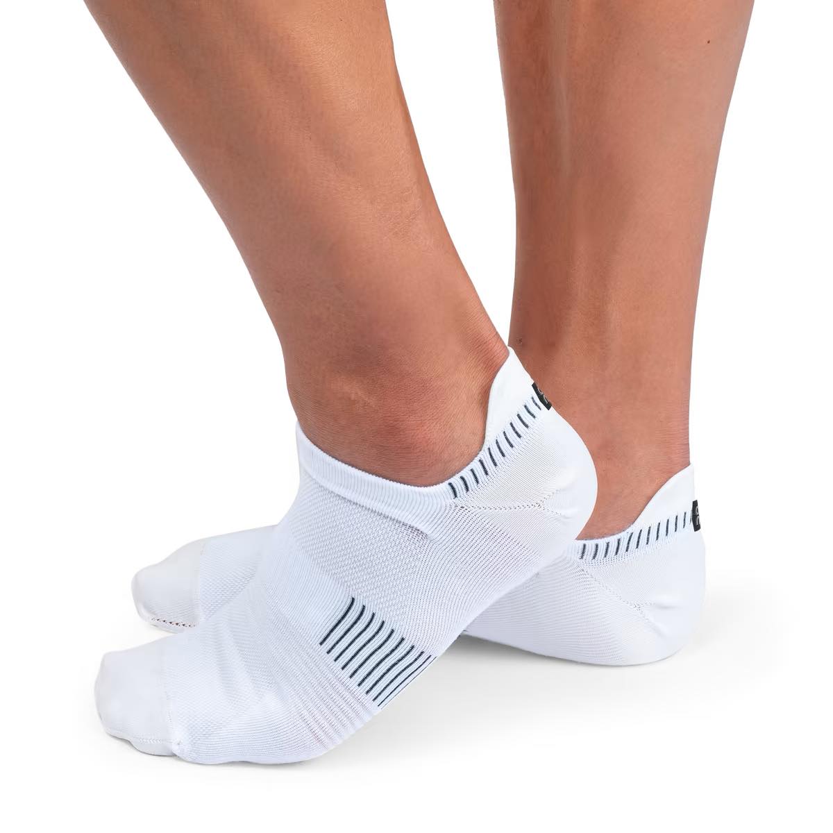 ON RUNNING # ULTRALIGHT SOCK BLANC