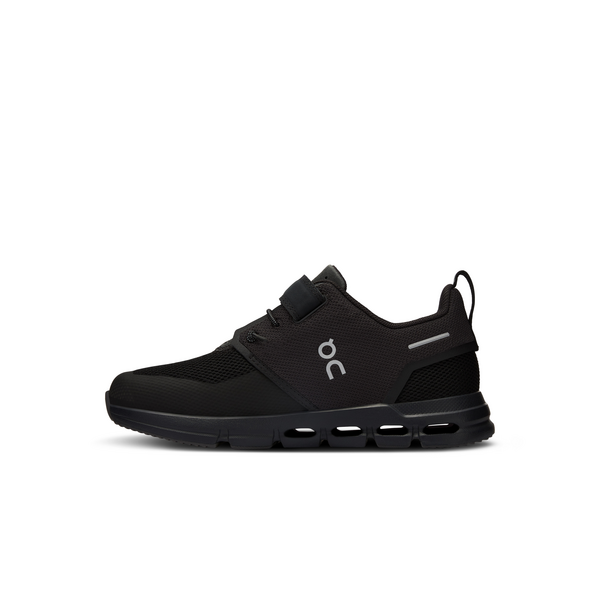 ON # CLOUD PLAY ALL BLACK