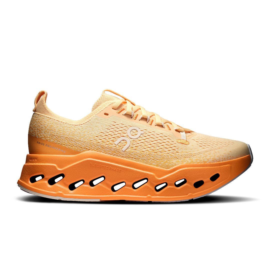 ON # CLOUDSURFER SQUASH /SAFFRON