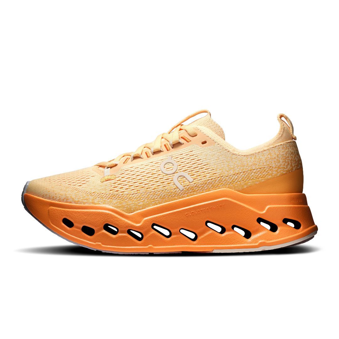 ON # CLOUDSURFER SQUASH /SAFFRON