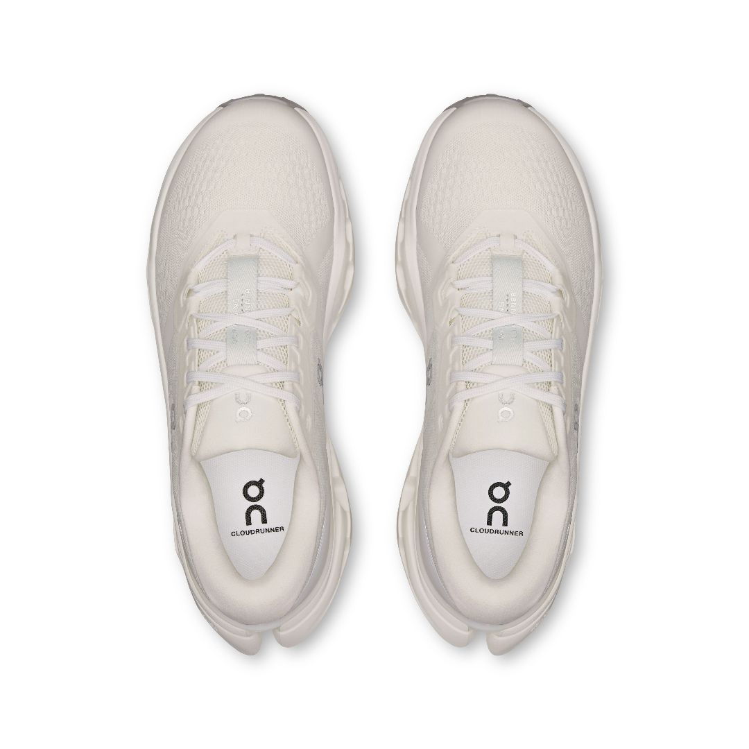 ON #CLOUDRUNNER 3 WHITE/IVORY