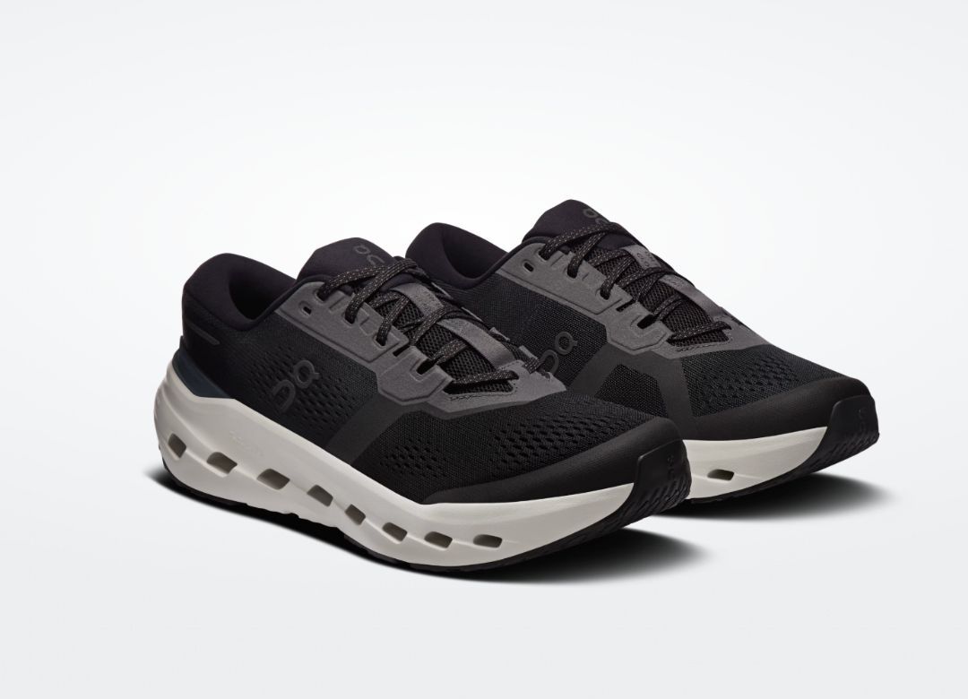 ON #CLOUDRUNNER 3 BLACK/IVORY