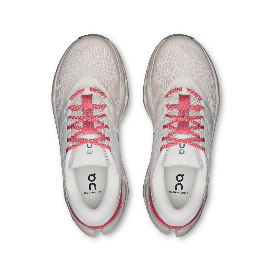 ON # CLOUDRUNNER 3 OYSTER/CAMELLIA