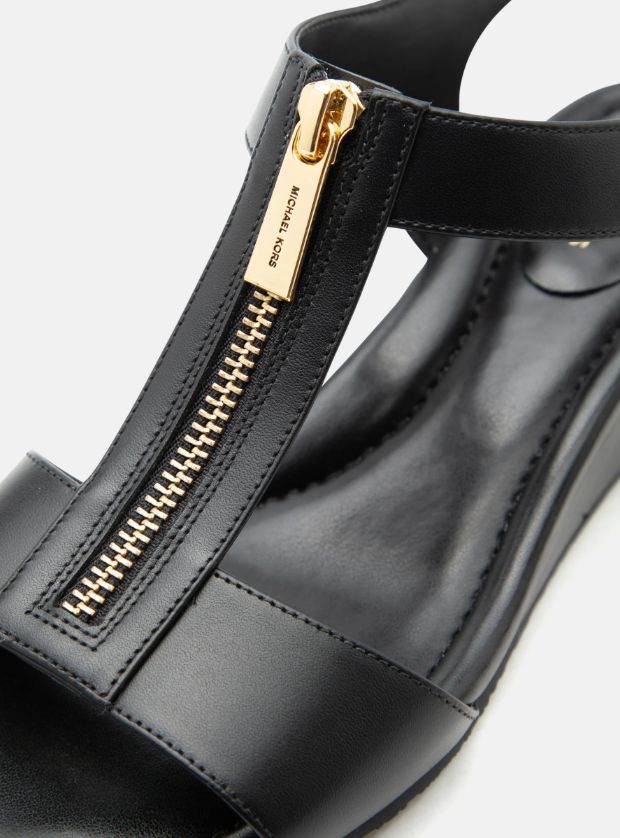 MICHAEL KORS # BERKLEY WEDGE NOIR