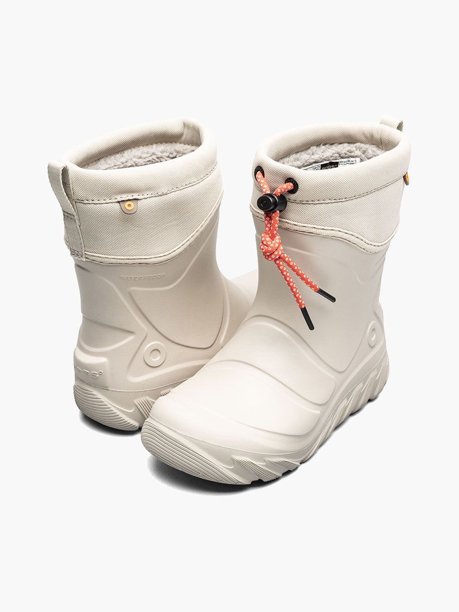 BOGS # BOGA BOOT OATMEAL GREIGE