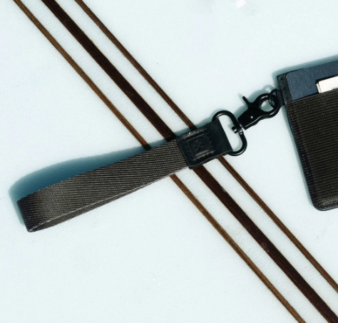 THREAD # WRIST LANYARD NOIR