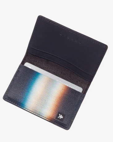 THREAD # BIFOLD AURA