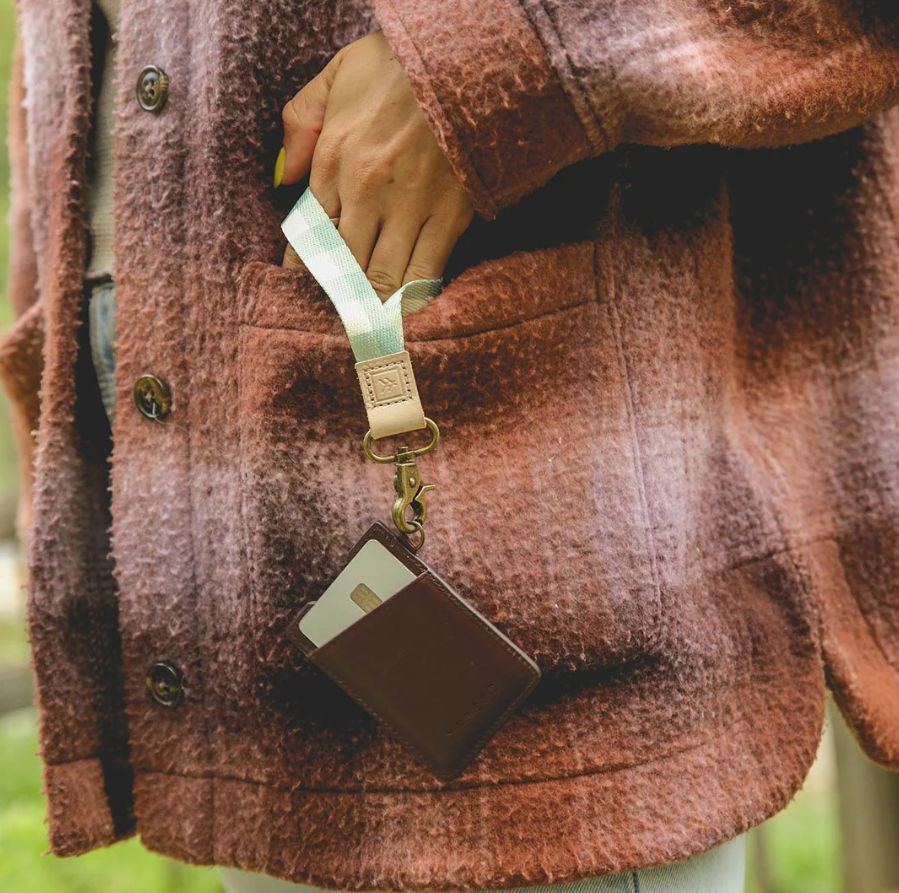 THREAD # VERTICAL WALLET CHOCOLAT